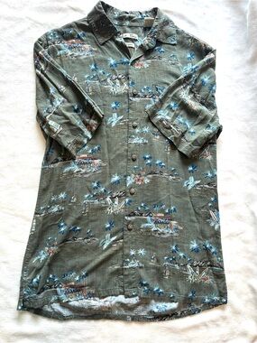 Batik Bay Shirt Mens Small Green Tiki Hut Surfboards Hawaiian Button Up